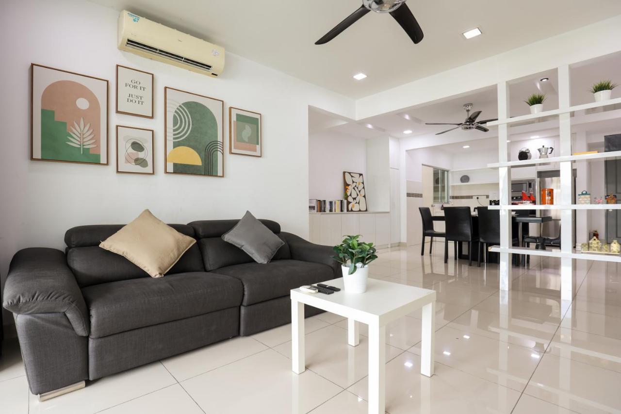 Cozy 2 Bedroom W Pool - 6 Pax - Kajang Ngoại thất bức ảnh