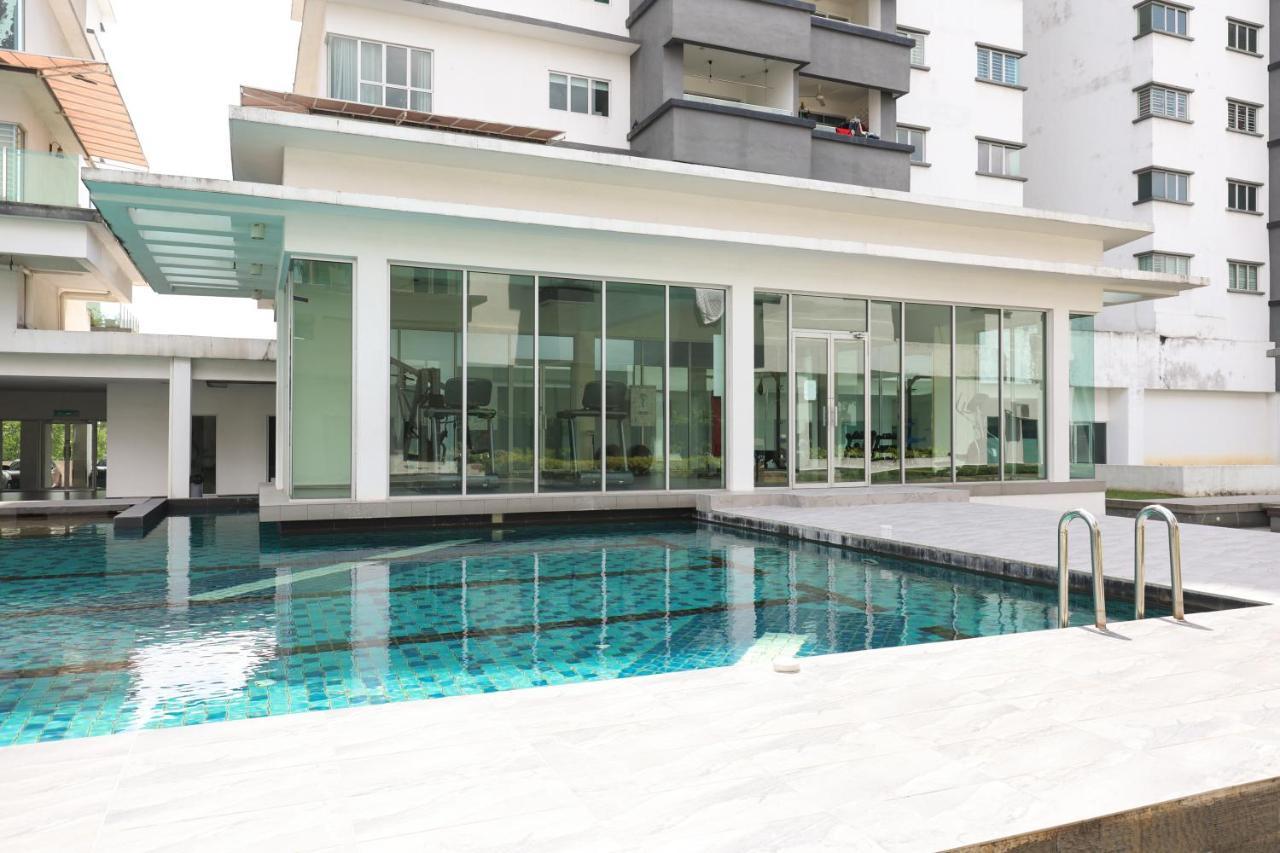 Cozy 2 Bedroom W Pool - 6 Pax - Kajang Ngoại thất bức ảnh