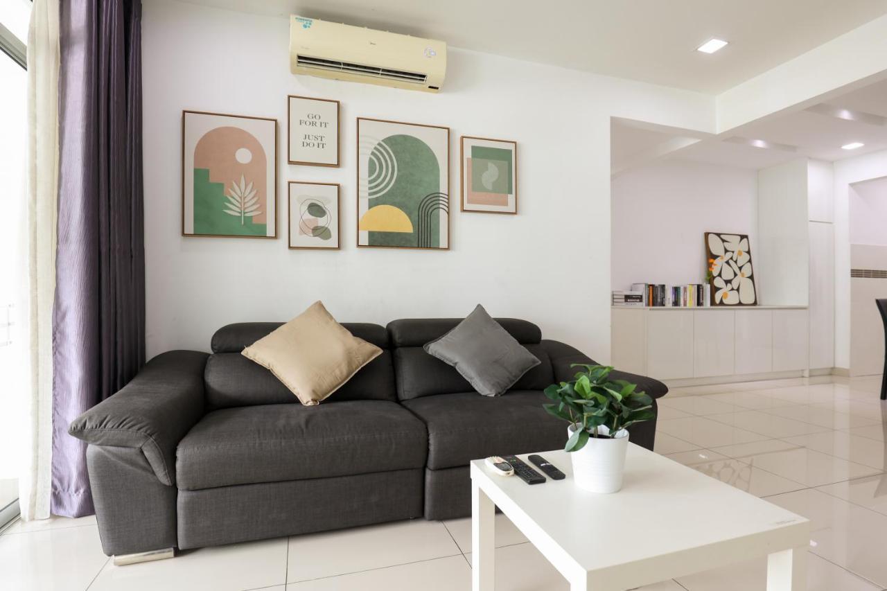 Cozy 2 Bedroom W Pool - 6 Pax - Kajang Ngoại thất bức ảnh